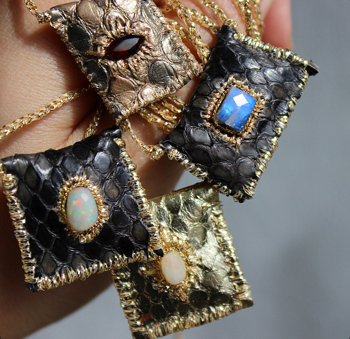 Collection Wild Magic - Collier Opale Blake
