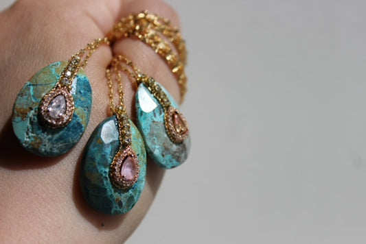 COLLECTION SUMMER 2026 - Collier Thais