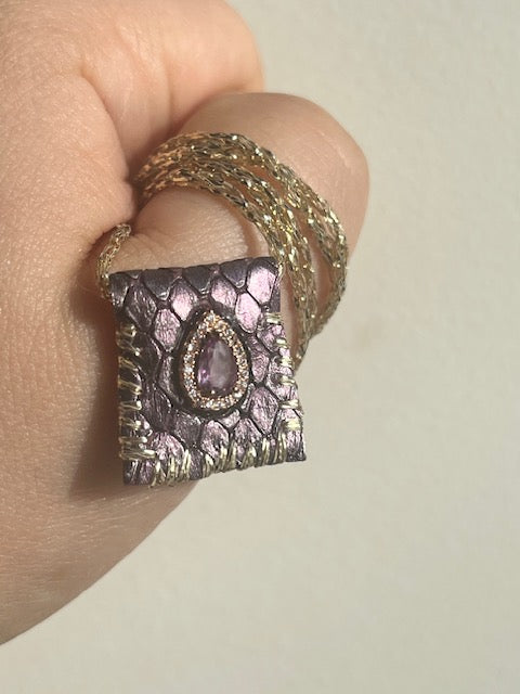 Collection Wild Magic - Collier Viny Lila irisé